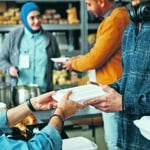 gemeinschaft muslime handlung sadaqa