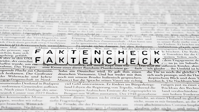 Fact-checking KI