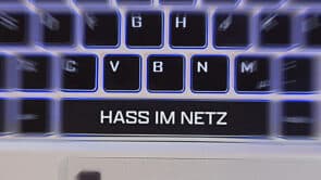 Hass im Netz forsa befragung ablehnung